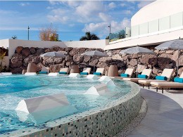 2 noches en Deluxe Gold con desayuno para 2 adultos + 1 niño + acceso al Spa + atenciones a la llegada