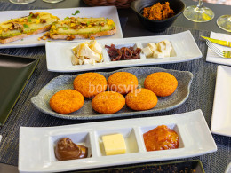 Brunch sabores Jaraneros para 2 en la mejor gastroterraza de Santa Cruz 