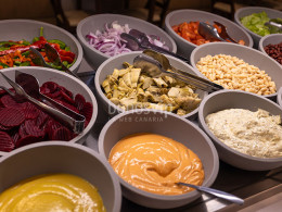 Circuito spa con copa de cava + opción de masaje relajante + acceso libre a la piscina del hotel 