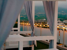 Romántico sunset para 2 en cama balinesa con picoteo + bebidas y shisha en el Rooftop de moda en Puerto de la Cruz 