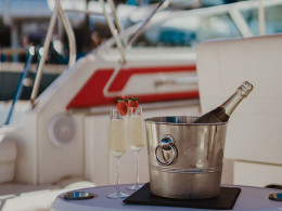 3 Horas de navegación privada Luxury con productos Gourmet y avistamiento de cetáceos