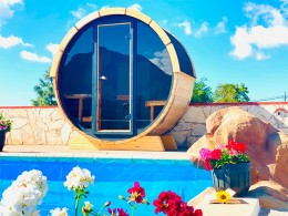 1 noche para 2 en cabaña con jacuzzi privado + desayuno + cava y cesta de fruta