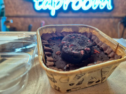 Visita guiada por la fábrica + cata de 5 cervezas artesanales con picoteo