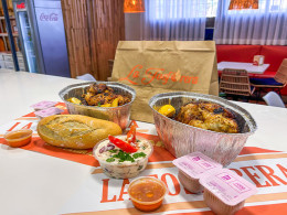 Combo de pollos con papas + mojo + helado y bebida ¡Disfruta desde casa! 