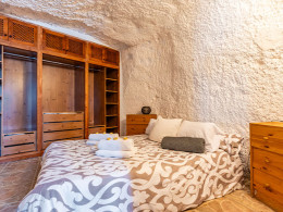 Estancia para 7 en Cueva de lujo Añaterve