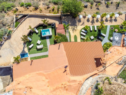 Estancia para 7 en Cueva de lujo Añaterve