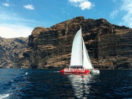Excursión de 3h en catamarán con almuerzo buffet + bebidas