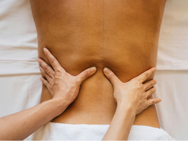 Masaje para 2 con jacuzzi privado + cava y bombones en Costa Adeje