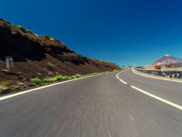 Simulador con un coche legendario + opción a Test Drive con piloto profesional