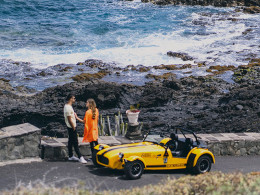 Simulador con un coche legendario + opción a Test Drive con piloto profesional