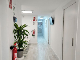 Limpieza dental completa con revisión clínica