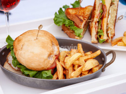 Experiencia exclusiva en espacio privado con crédito a la carta