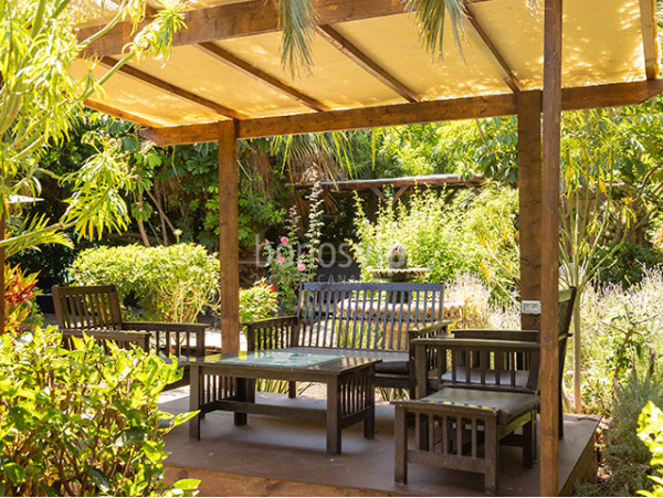 Menú gastronómico envuelto en naturaleza