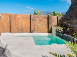 Estancia entre plataneras: 2 noches para 2 en cabaña con piscina privada