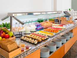 Estancia para 2 con desayuno buffet + late check out + sauna privada