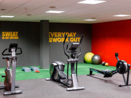 Estancia para 2 con desayuno buffet + late check out + sauna privada